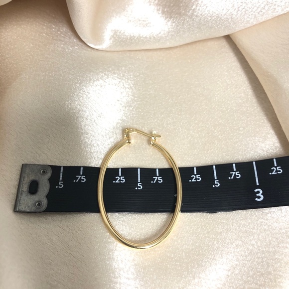 18k Gold Filled Tube Oval Hoop Earrings - Picture 6 of 6